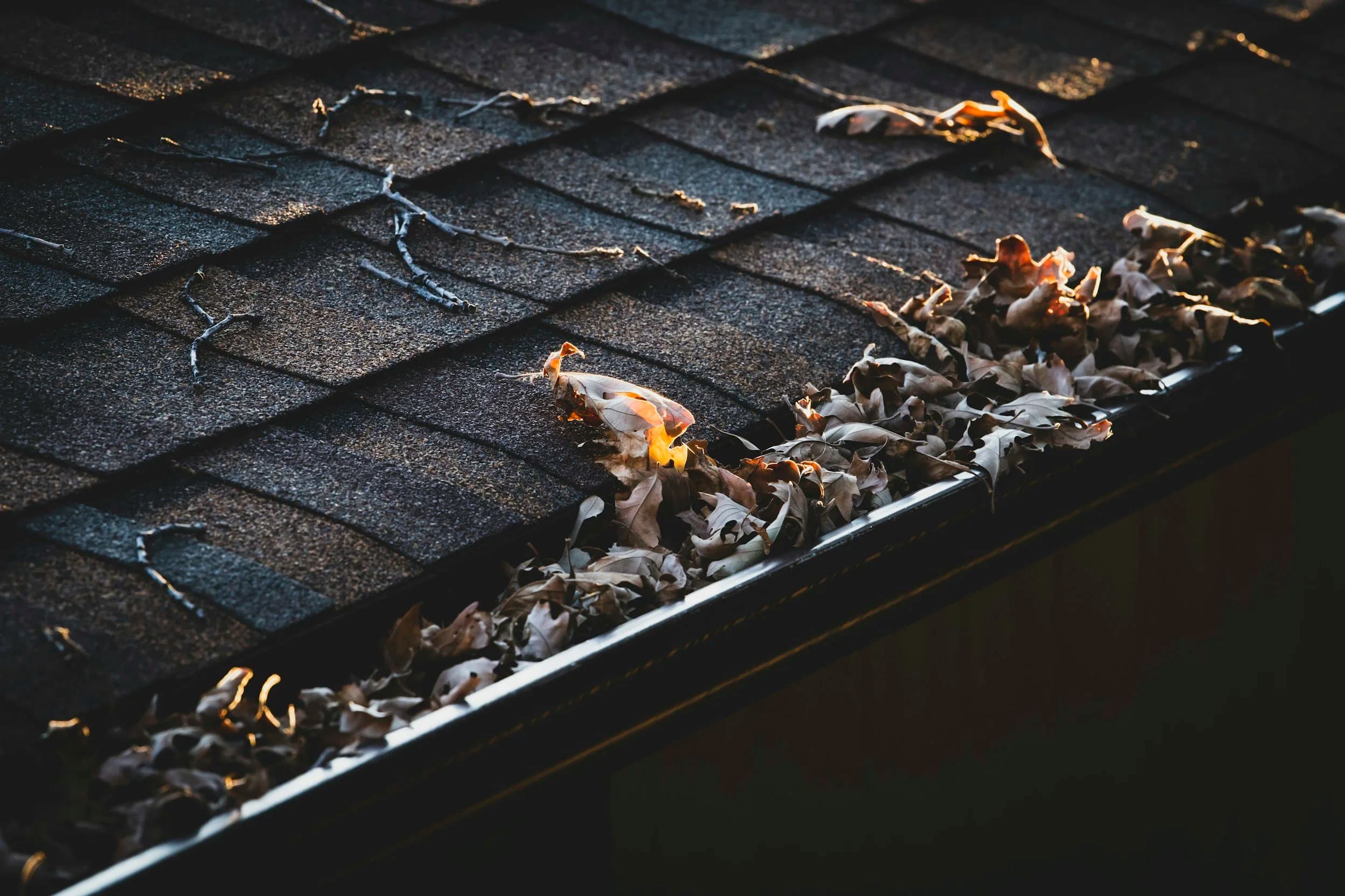 Gutter Cleaning Knoxville TN – Protect Your Home | KECC