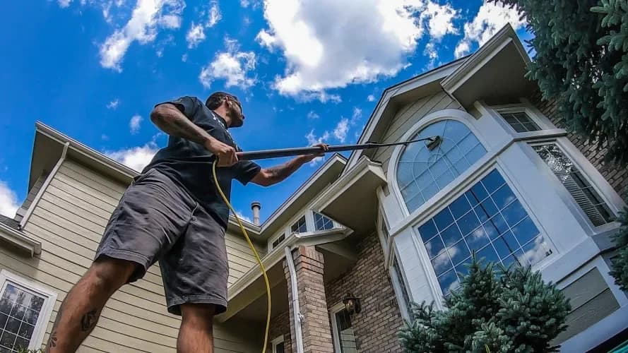 Common Window Cleaning Problems in Knoxville TN (Residential & Commercial)